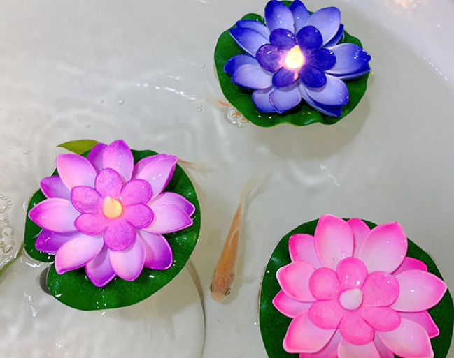 Floating Pool Lights Lotus Flower Lantern Artificial Foam LED Lifelike Battery Operated Pond Decoration Candles