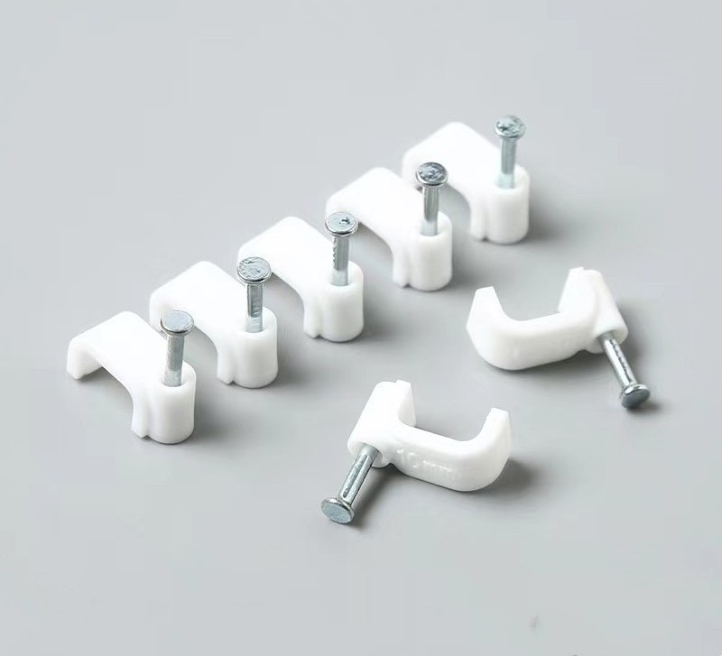 2.5/4/6/8/10mm PE Nylon nail cable clip Plastic electric wire clip cable clamp flat Round cable clips manufacturer