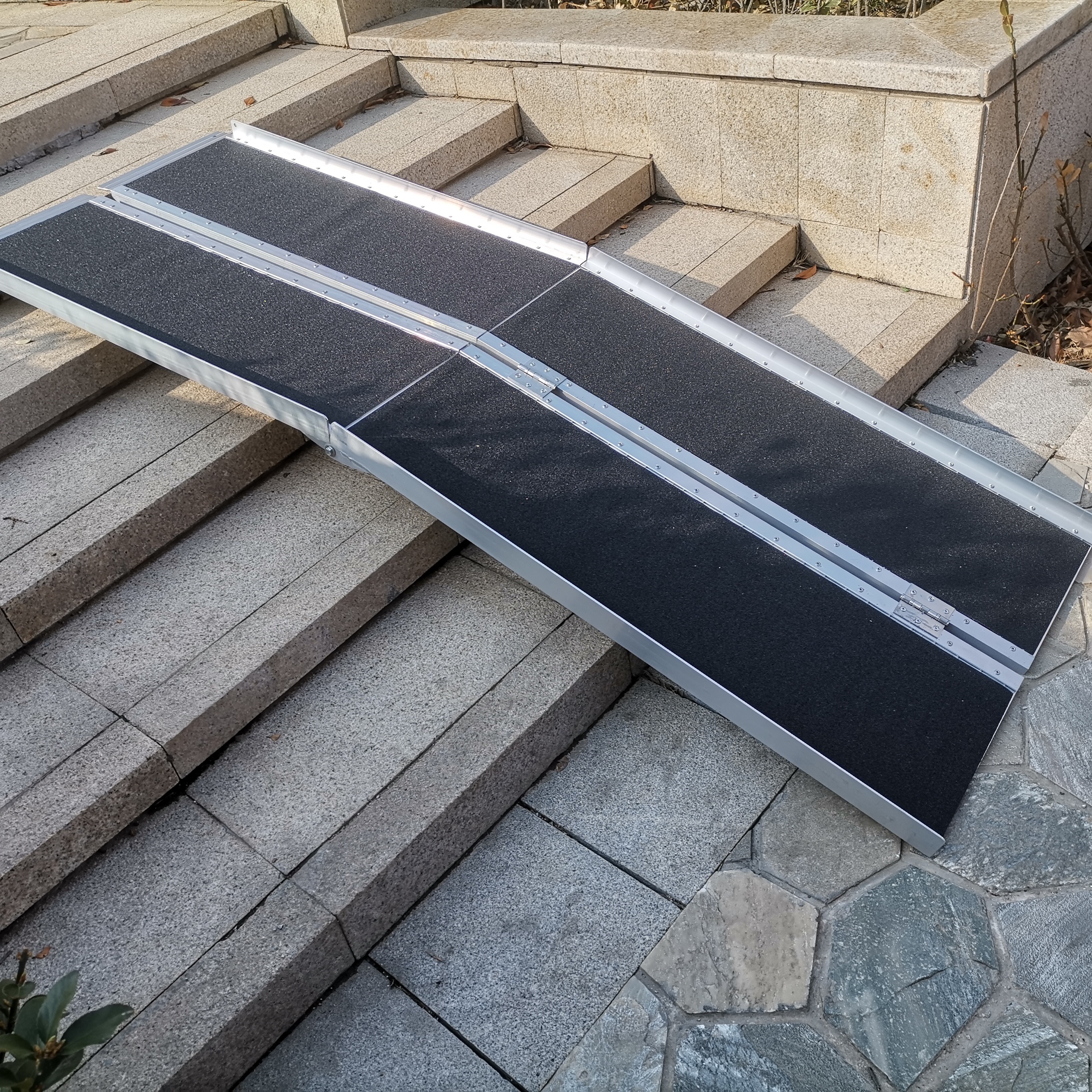 Aluminium LR-013 Loading Ramp for homes wheelchair ramp