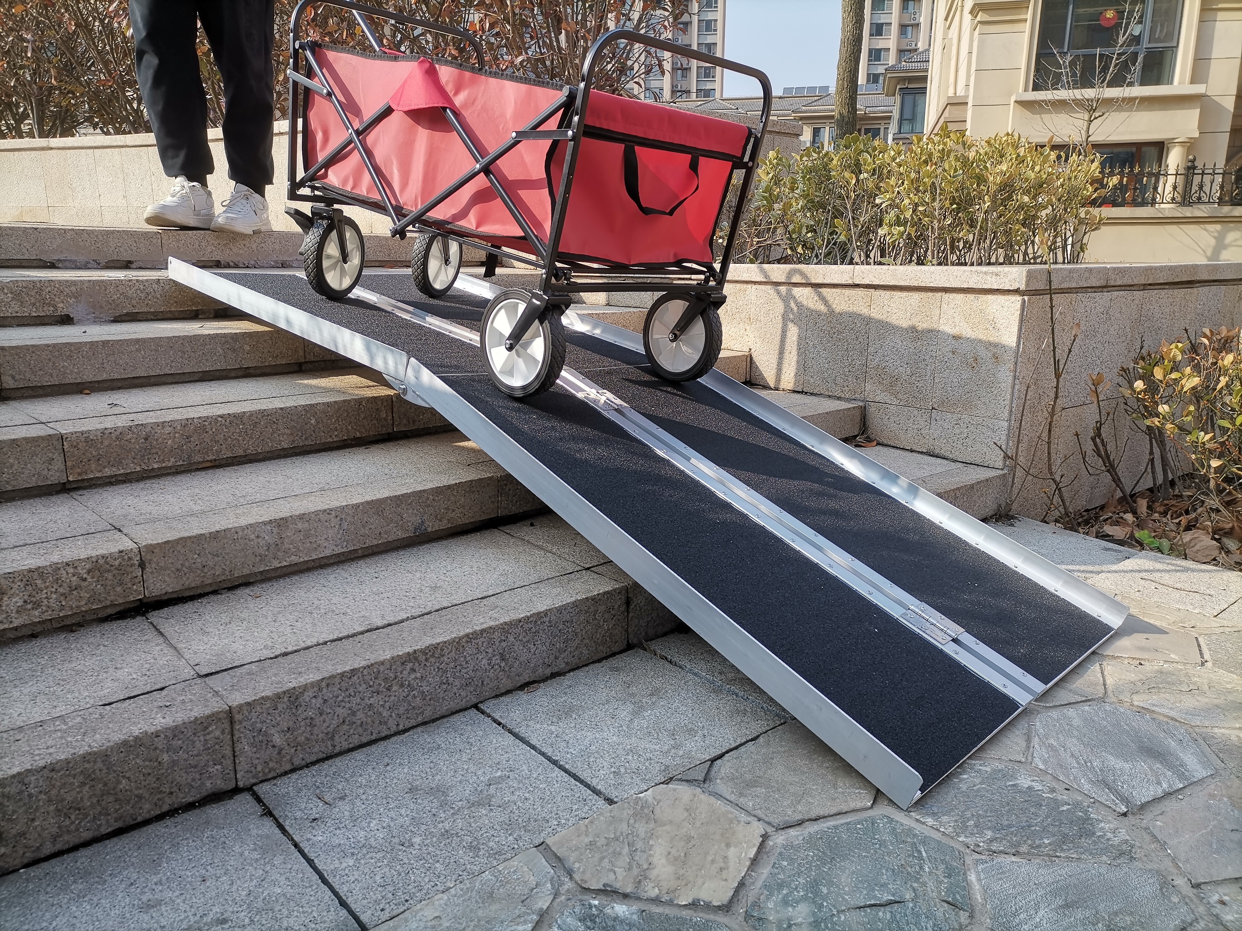 Aluminium LR-013 Loading Ramp for homes wheelchair ramp