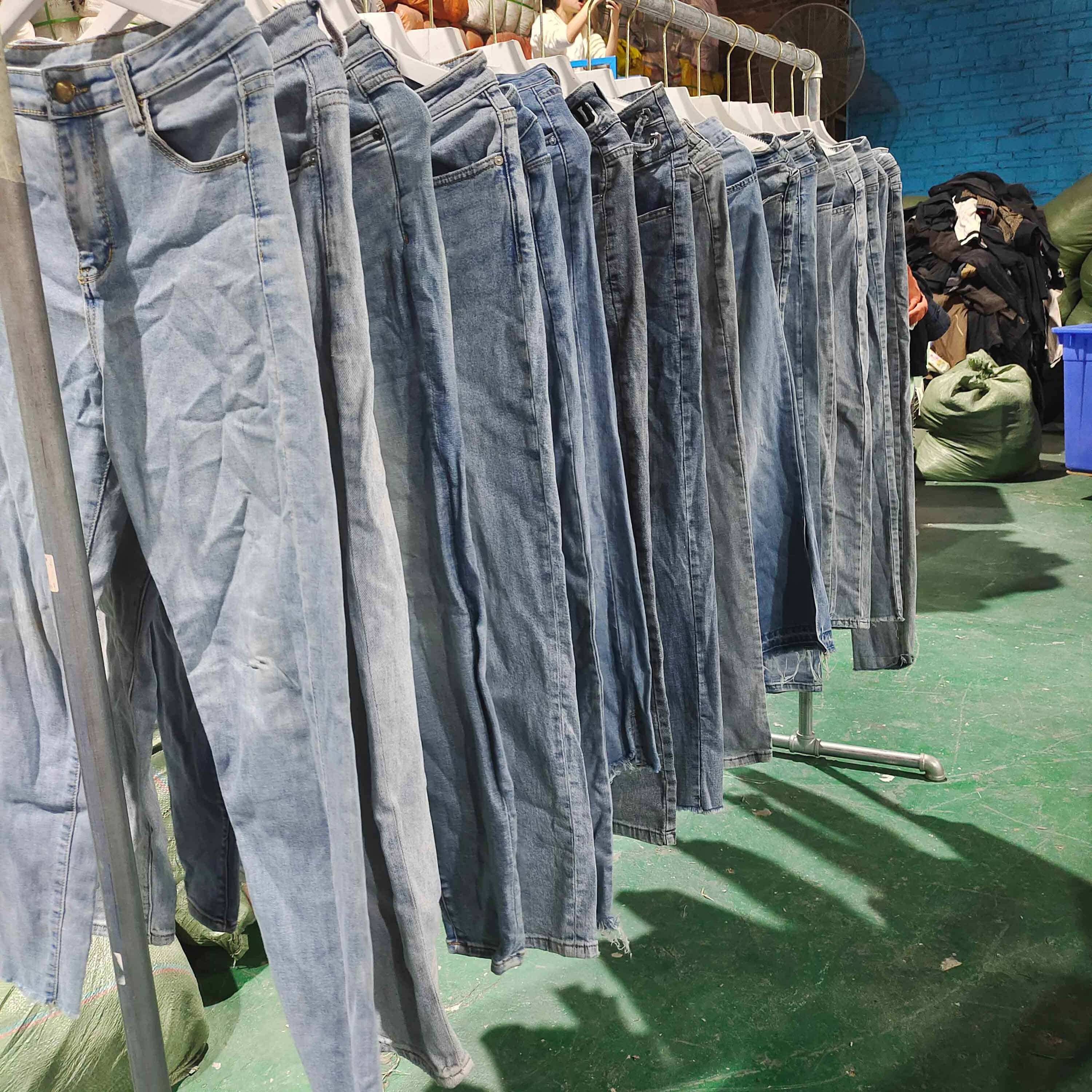 Sell in large quantities factory supply stock used second-hand jeans for new arrivals stocklots used jean