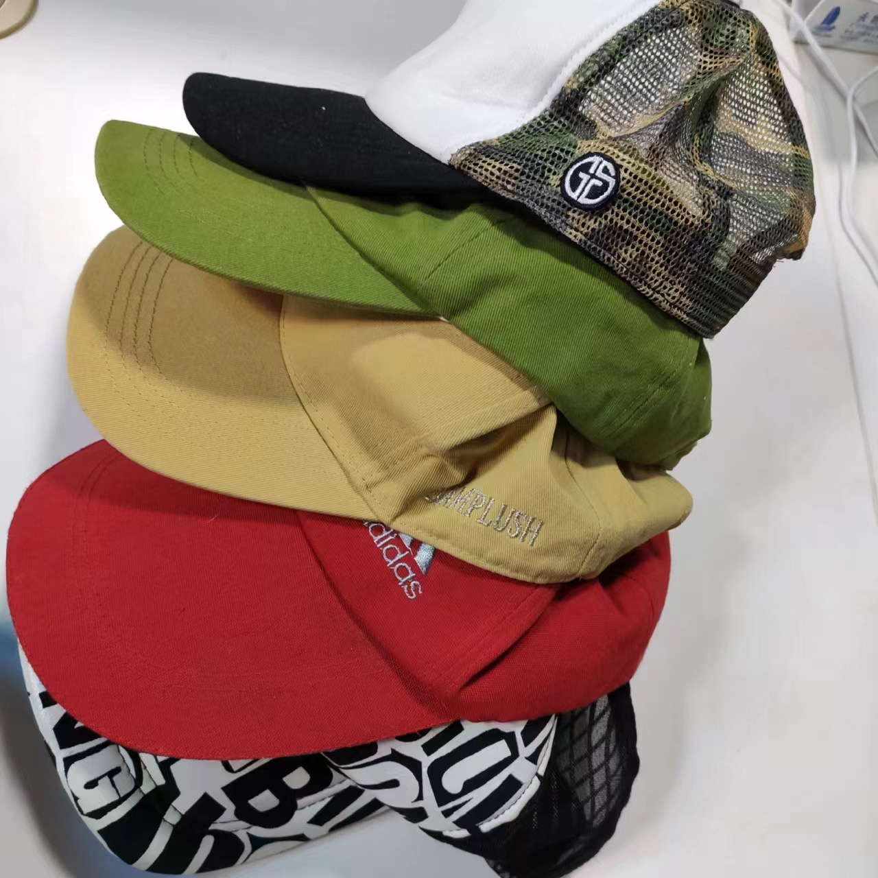 quality Wholesale Men women and kids mix hat A Grade In Bales Second Hand Clothes Used Clothes caps