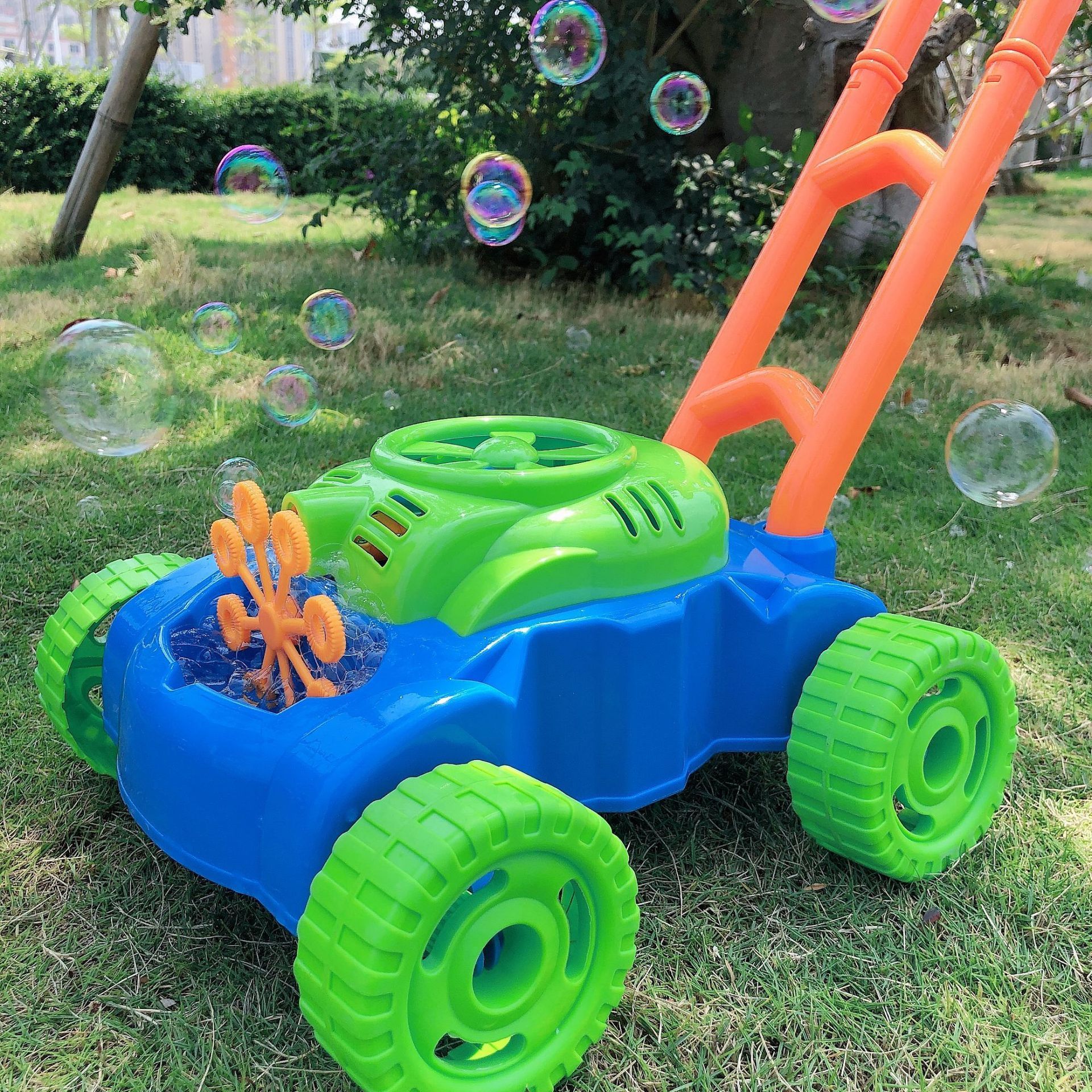 Automatic Kids Outdoor Toys Hand Push Walker Lawn Games Bubble Mower Bubble Blower Machine Toy For Children's Gift