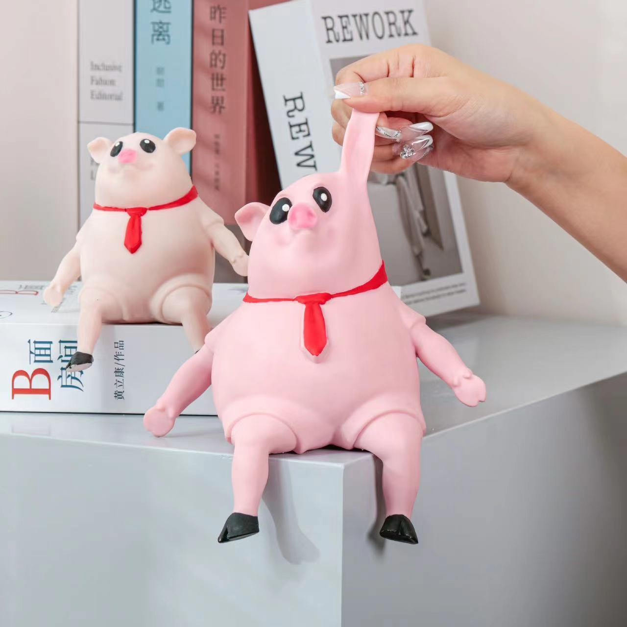 Cute funny pink decompression stretchy piggy splash porky porkysplash TPR Pig stress squishy pig for squeeze stress relief Toy