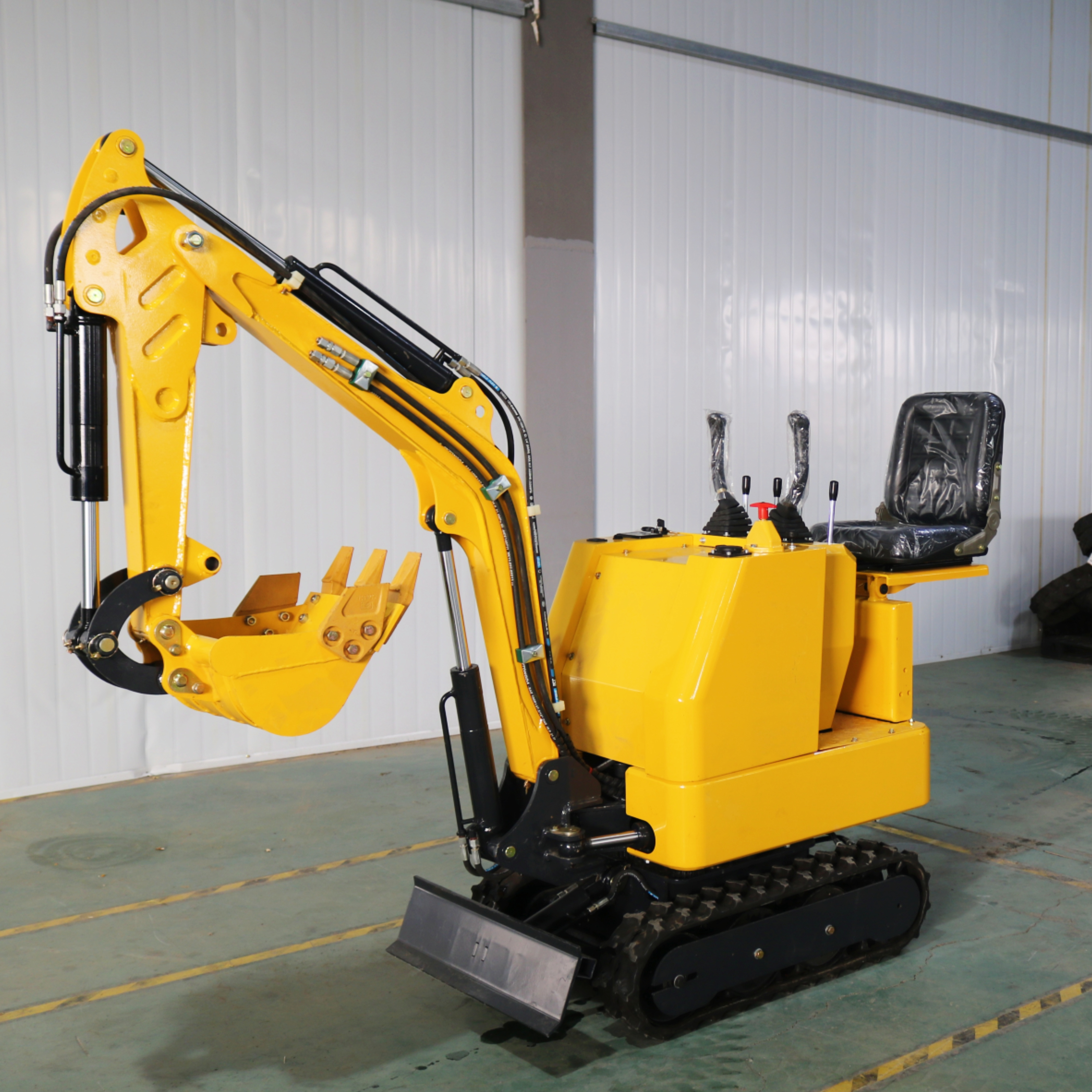 Mini electric Excavators With Boom Swing 0.6 Ton mini Diggerwith EPA EURO 5 Standard Digger