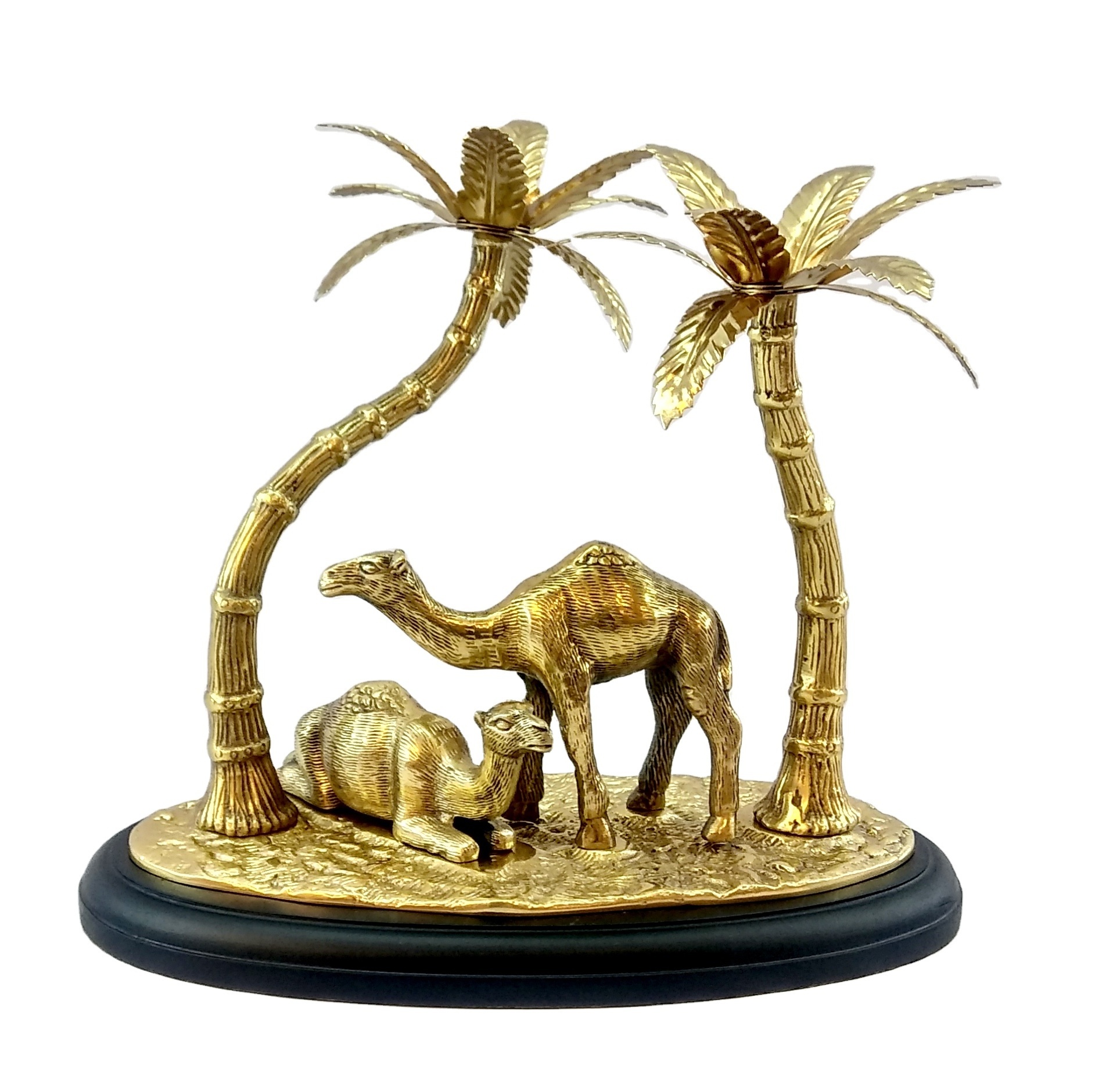 Camel Shape Animal Sculpture Ornament For Home Hotel Table Top Decor Usage Metal Ornament Sculpture In Wholesale Price