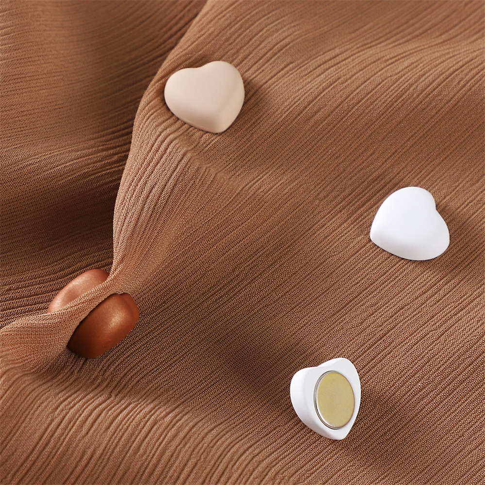 New Love Alloy Matte Gloss Strong Magnetic Button Collar Clip Scarf Button Shawl Scarf Accessories Two Pack