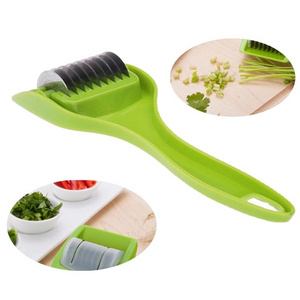 Novelty Kitchen Gadget Tools Rolling Multi Blade Vegetable Knife Spice Cutter Chinese Green Onion Shredder Scallion Herb Chopper