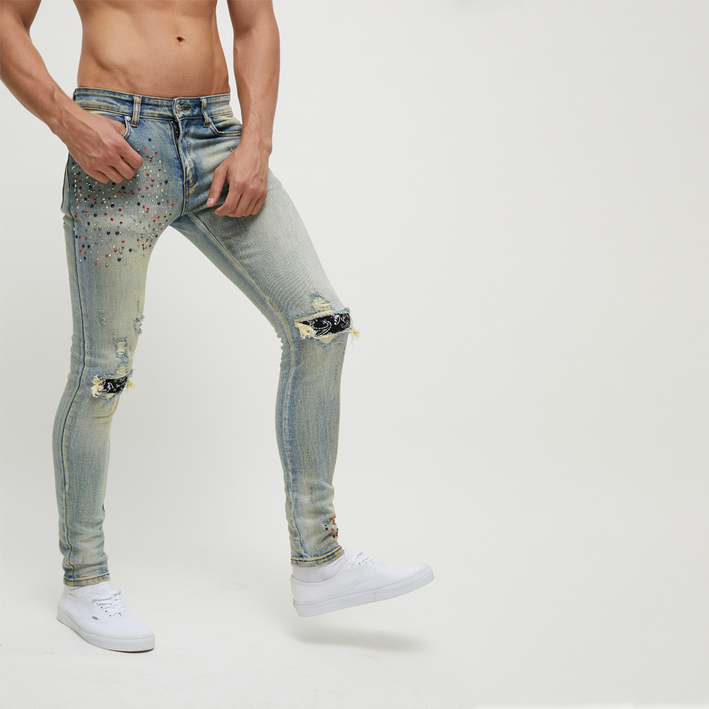 OEM/ODM New Design Customized Logo Heavy Washed Distressed Rhinestones Jeans With Hole Patches Men Jeans Trousers