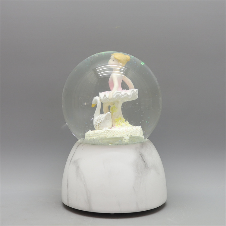 Resin Snow Globe Resin Water Globe Bola De Nieve Dancing Girl Carousel Snow Globe