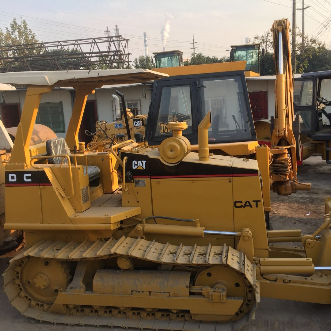 Second hand CAT bulldozer d3 /d3c d3k mini crawler bulldozer winch attached used cat bulldozer