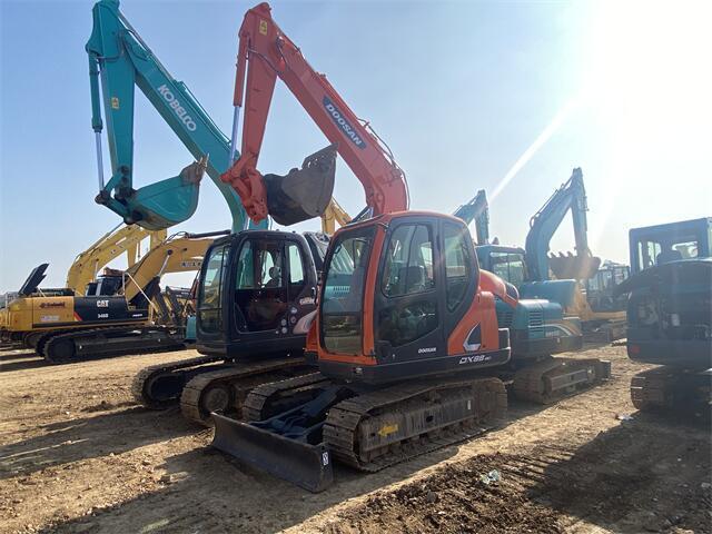 Original made doosan dx88-9 crawler mini excavator with dozer doosan dx88 dx80 dx60 for sale