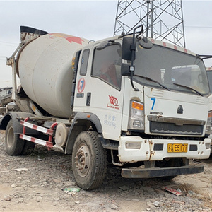 used construction machinery used concrete mixer truck,m3 mixing drum Hino 700 cement mixer used concrete mixer truck