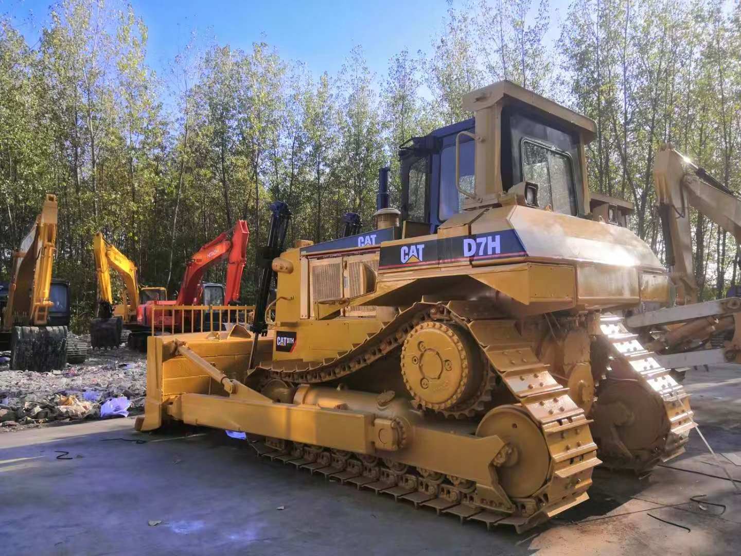 Second Hand Caterpillar CAT D7H  D7G D7R Bulldozer, Used CAT D7H Japan import in good condition