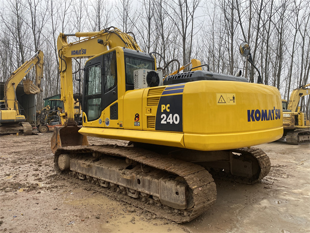 komatsu pc240-8,komatsu pc240 excavator , komatsu pc240 pc300 pc360 pc450 pc600  heavy mining exacavators