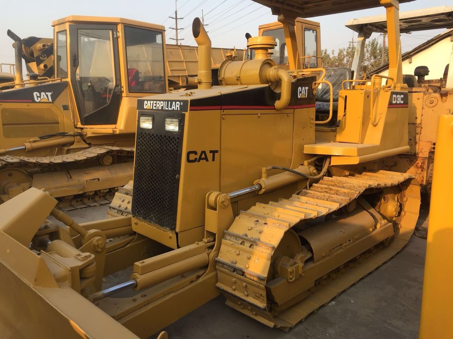 Second hand CAT bulldozer d3 /d3c d3k mini crawler bulldozer winch attached used cat bulldozer