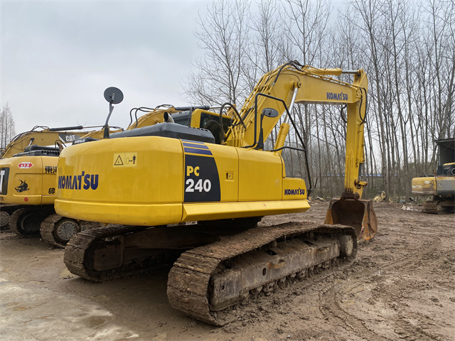 komatsu pc240-8,komatsu pc240 excavator , komatsu pc240 pc300 pc360 pc450 pc600  heavy mining exacavators