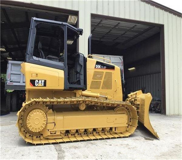 Low price cat d5 d5k bulldozer , Used cat dozer with ripper , CAT d4h d4k d4m d5m d5g d5k for sale