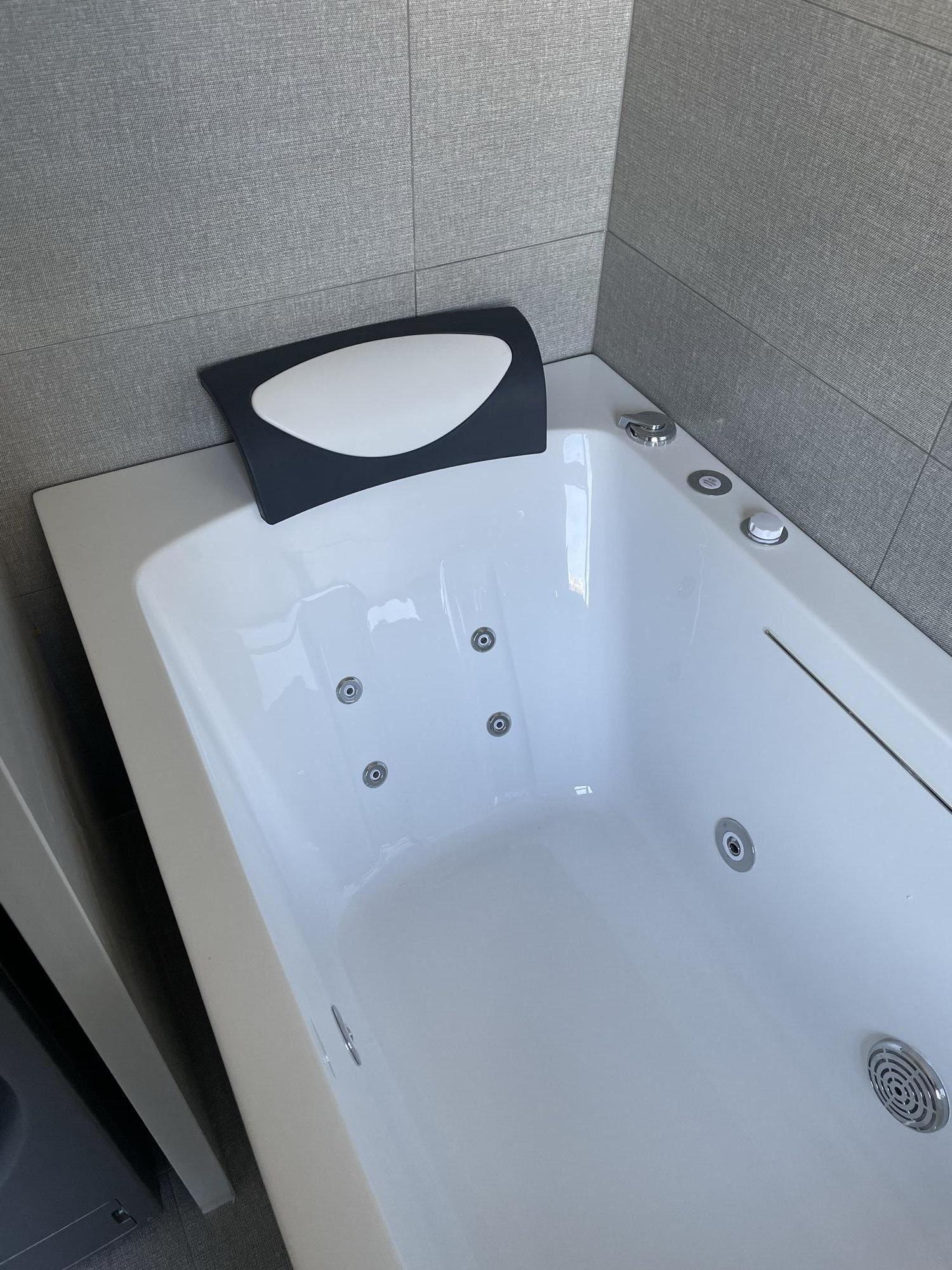 Whirlpool Bath Tub Apollo Hydro Massage Bathtub Computer Controlled Massage Bathtub With Function