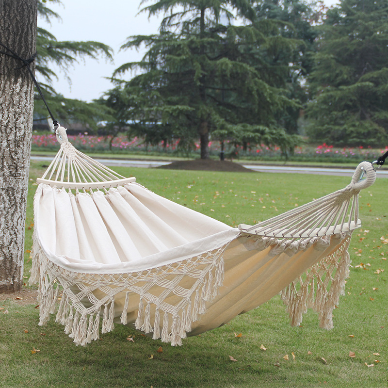 Wholesale Good Quality Macrame Cream Canvas Outdoor Swing Hammock with Elegant Tassels and Fishtail Knitting Includes Tie Ropes