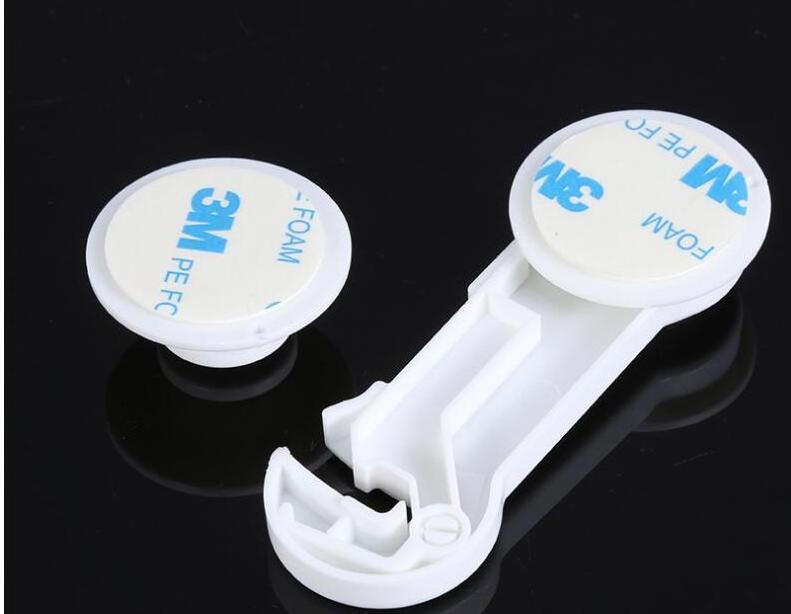 Hot Selling Child Baby Fridge Door Cupboard Cabinet Pin Plastic Magnetic Safety Lock