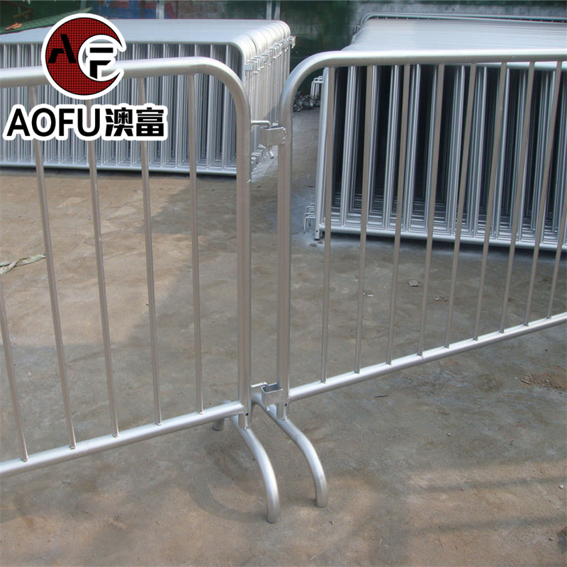 Hot Dipped Galvanized External Stand Modular Construction Fencing Panel Temporary Crowd Control Road Barrier Fence For Sale