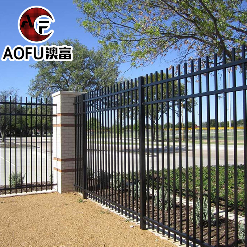 Factory Price Welded Metal Picket Ornamental Fence Customized Q235 European Style Privacy Black Outdoor Wrought Zinc Steel Fence