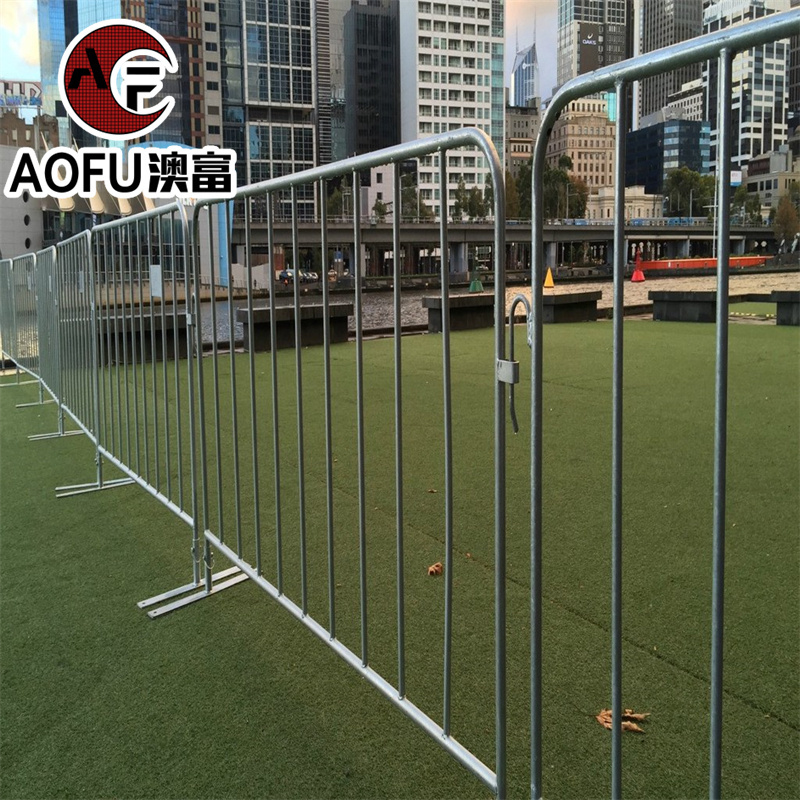 Hot Dipped Galvanized External Stand Modular Construction Fencing Panel Temporary Crowd Control Road Barrier Fence For Sale