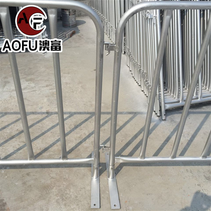 Hot Dipped Galvanized External Stand Modular Construction Fencing Panel Temporary Crowd Control Road Barrier Fence For Sale