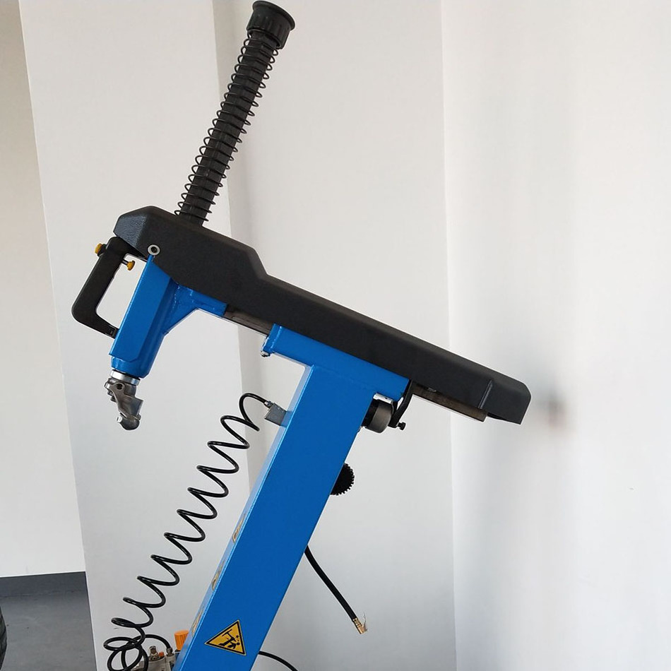 Electromachinacal wheel machine pneumatic back tilting post tire changer