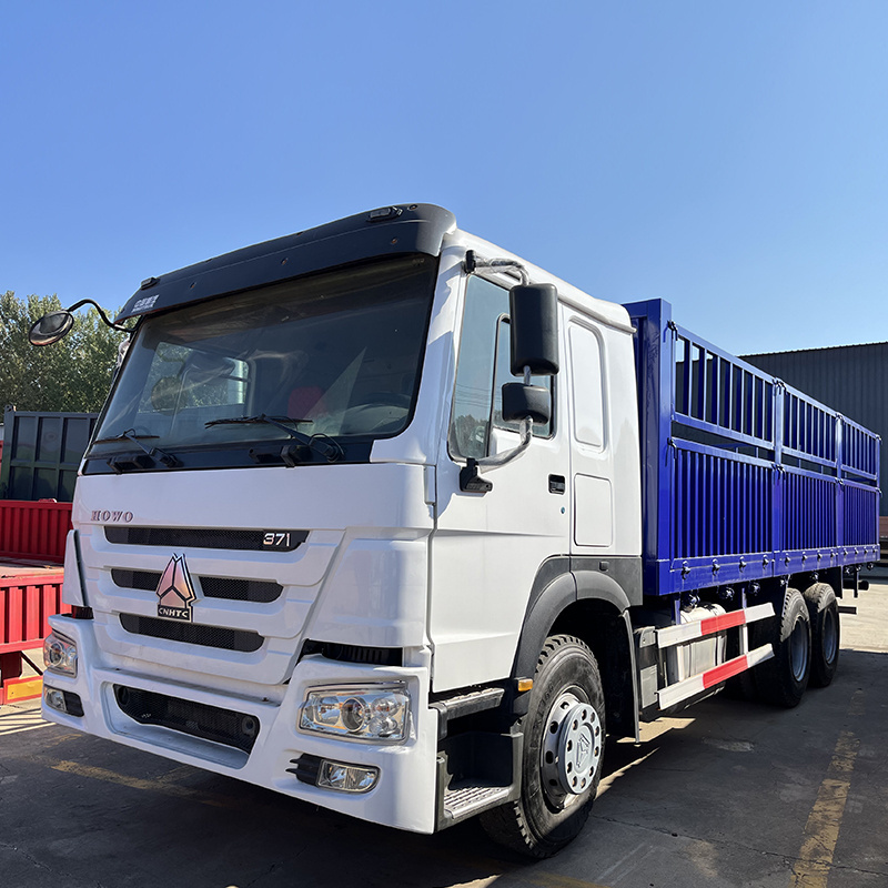 USED SINOTRUK HOWO 40tons 10 TIRES  6X4  bed Cab Sidewall Fence in sale