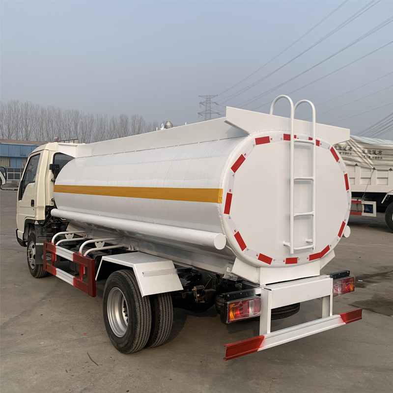 Chinese factory supply Good price 4x2 8000L 15000L used fuel tanker truck for sale