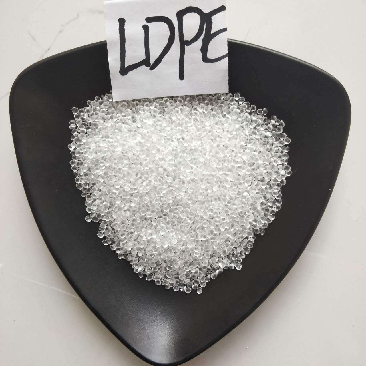 High Quality LDPE High Strength Granules Blown Film Grade for Medical & Molding Pipe Applications Food Grade LDPE