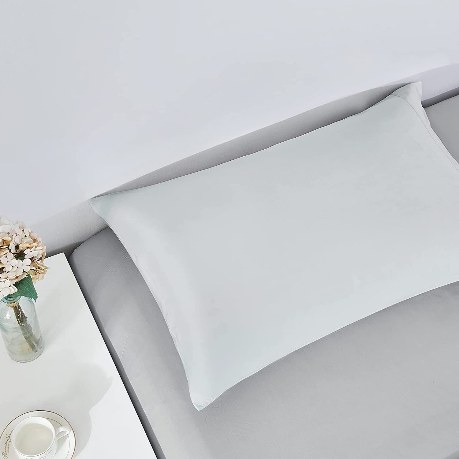 Hot Selling Anti Acne Pillowcases for Sensitive Skin Bamboo Pillow Cases Standard Size Set of 2