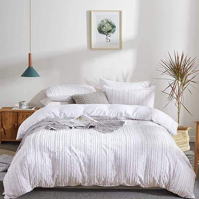 Home Super Soft White Tufted Striped 3-Piece Quilt Duvet Cover Reversible Double Side Washable Fiber Disposable Sheets