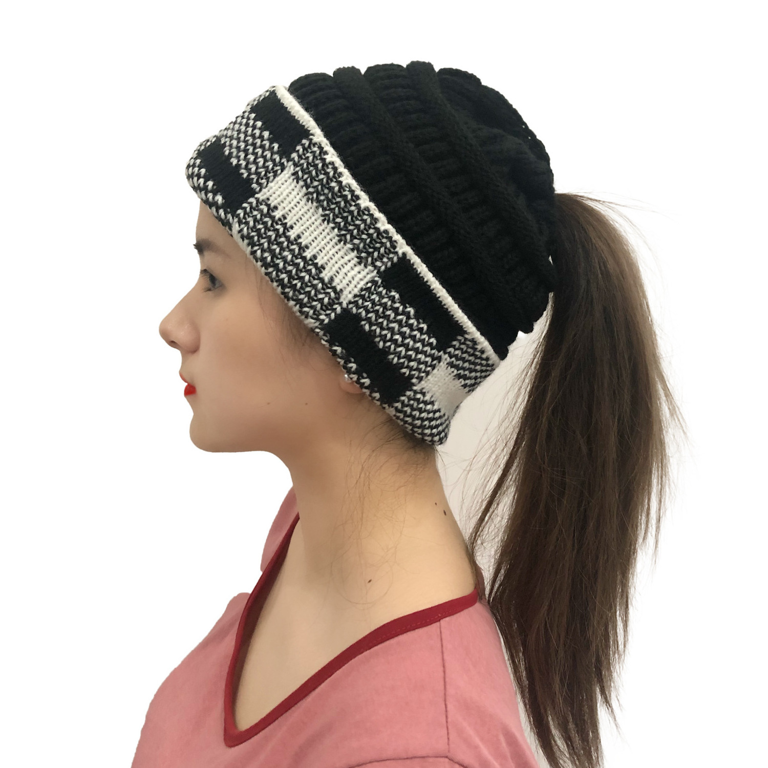 New Arrival Hot Sale Women Red Buffalo Knitted Ponytail Hat Black and White Ponytail Beanie