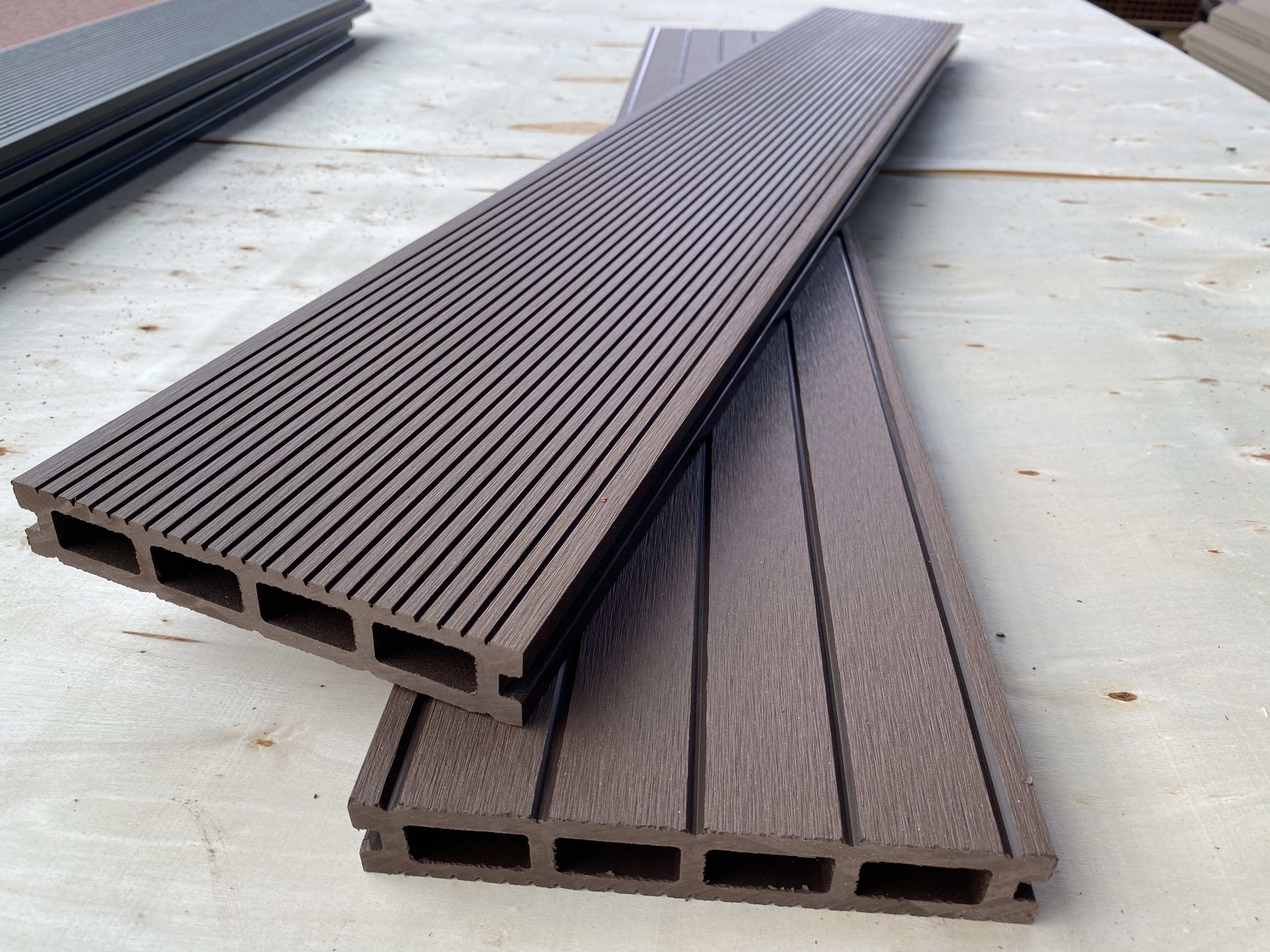 WPC engineered flooring swimming pool garden decking outdoor Hardwood floor wood plastic composite boards