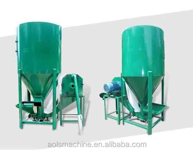 Animal feed grinder and mixer