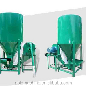 Animal feed grinder and mixer