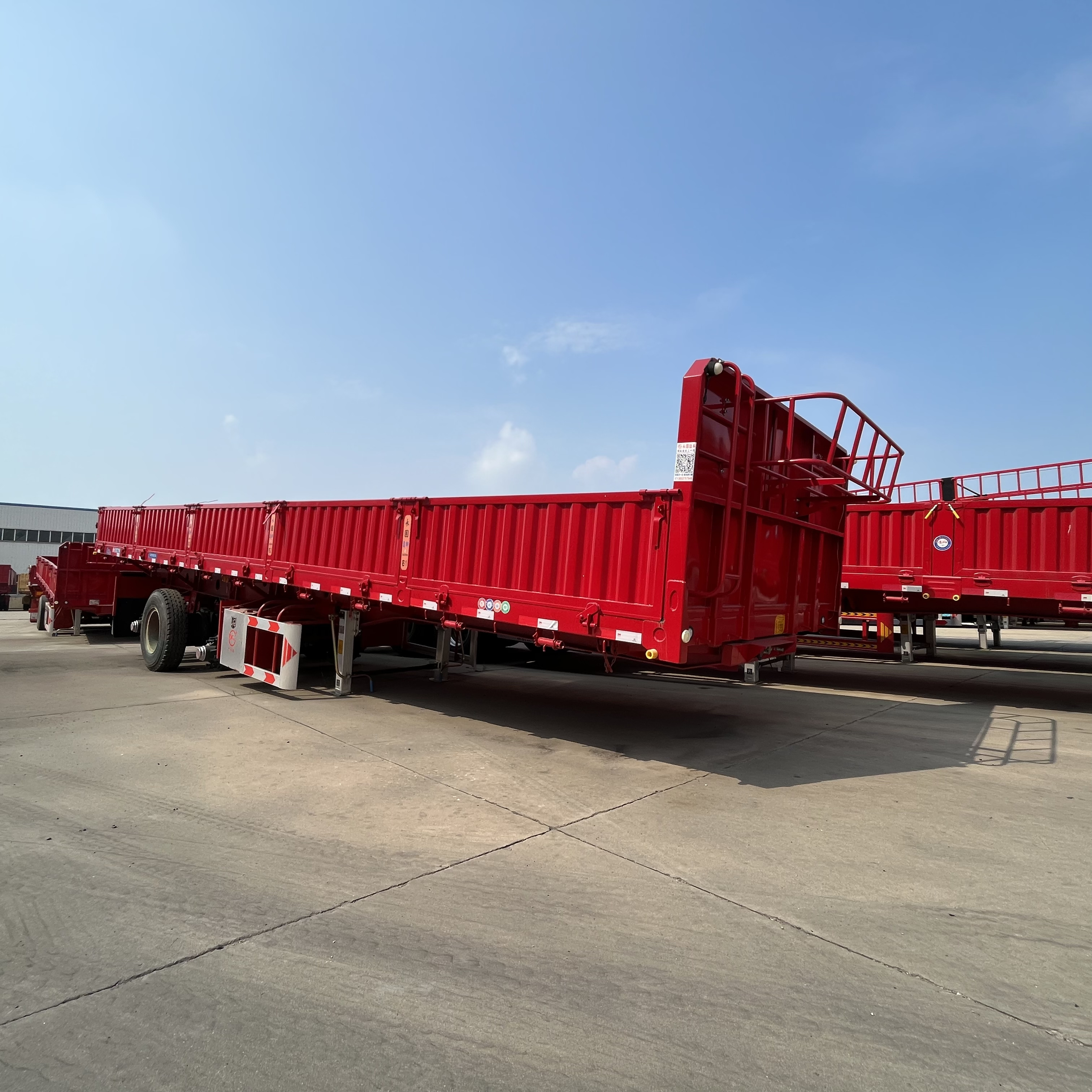 4 Axle 40ft 50ft 80t Livestock Animal Cattle Transport Stake Fence Trailer Side Wall Drop Deck Fence Stake Cargo Semi Trailer