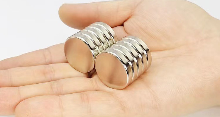 Strong Neodymium Magnet Rare Earth Cylinder N52 Magnetic Rod Magnets