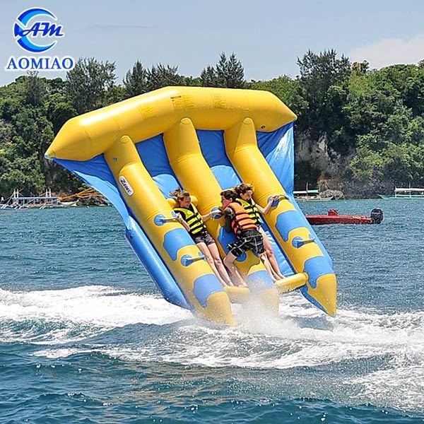 Amazing inflatable fly fish water game banana boat 0.9mm PVC pedal boat for sale