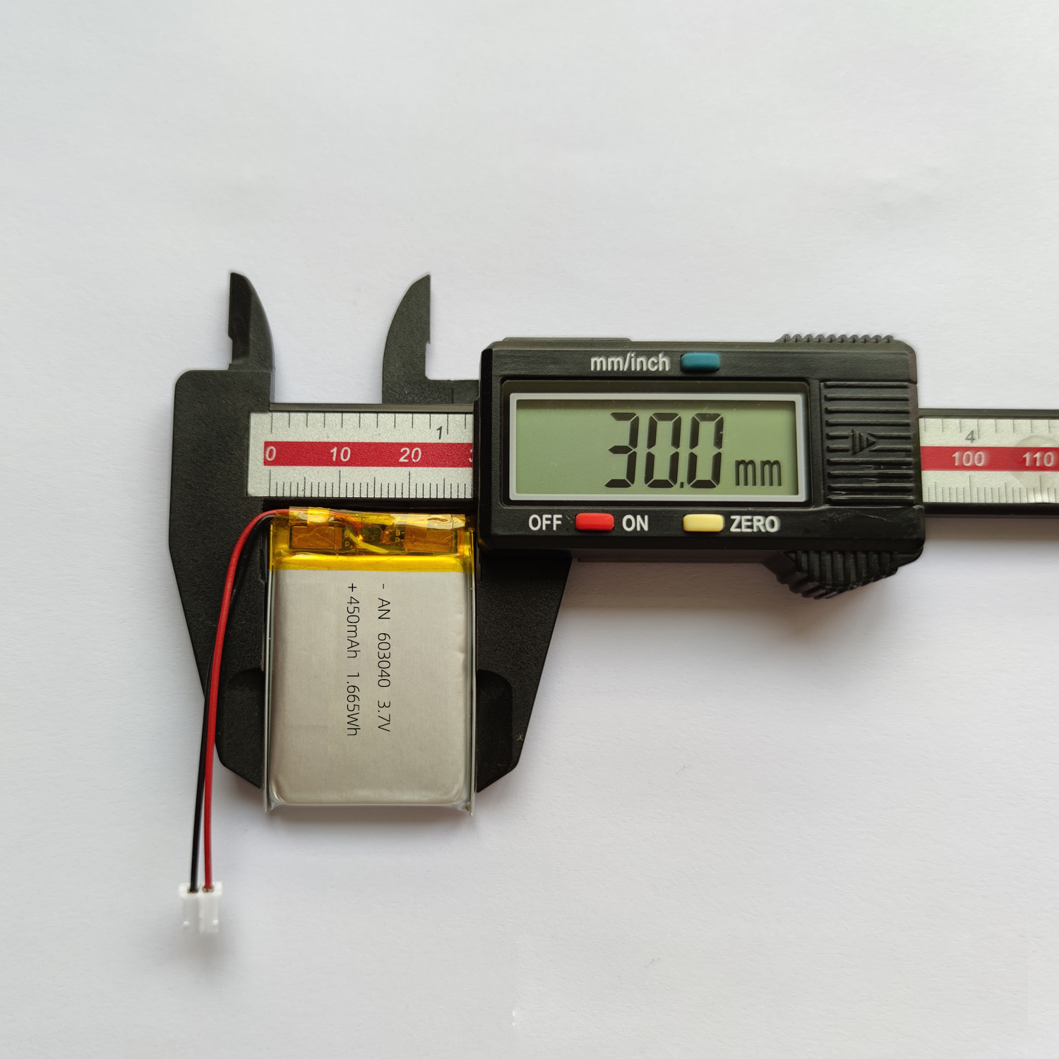 5v lipo battery  603040 703040 650mAh 750mAh 800mAh smart watch batteries lithium ion battery