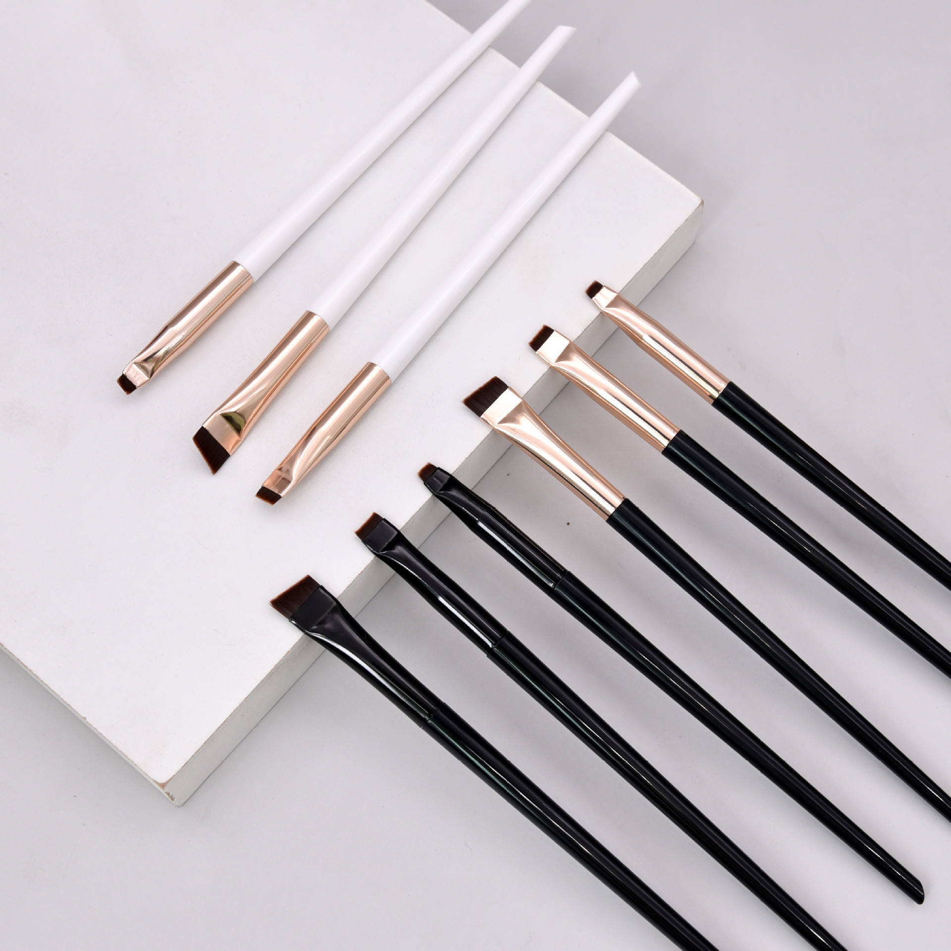 Wholesale Private Label Angled Eye Liner Eyeliner Brow Eyebrow Brush Flat Top Trending Single Slanted Angle Liner Brow Brush