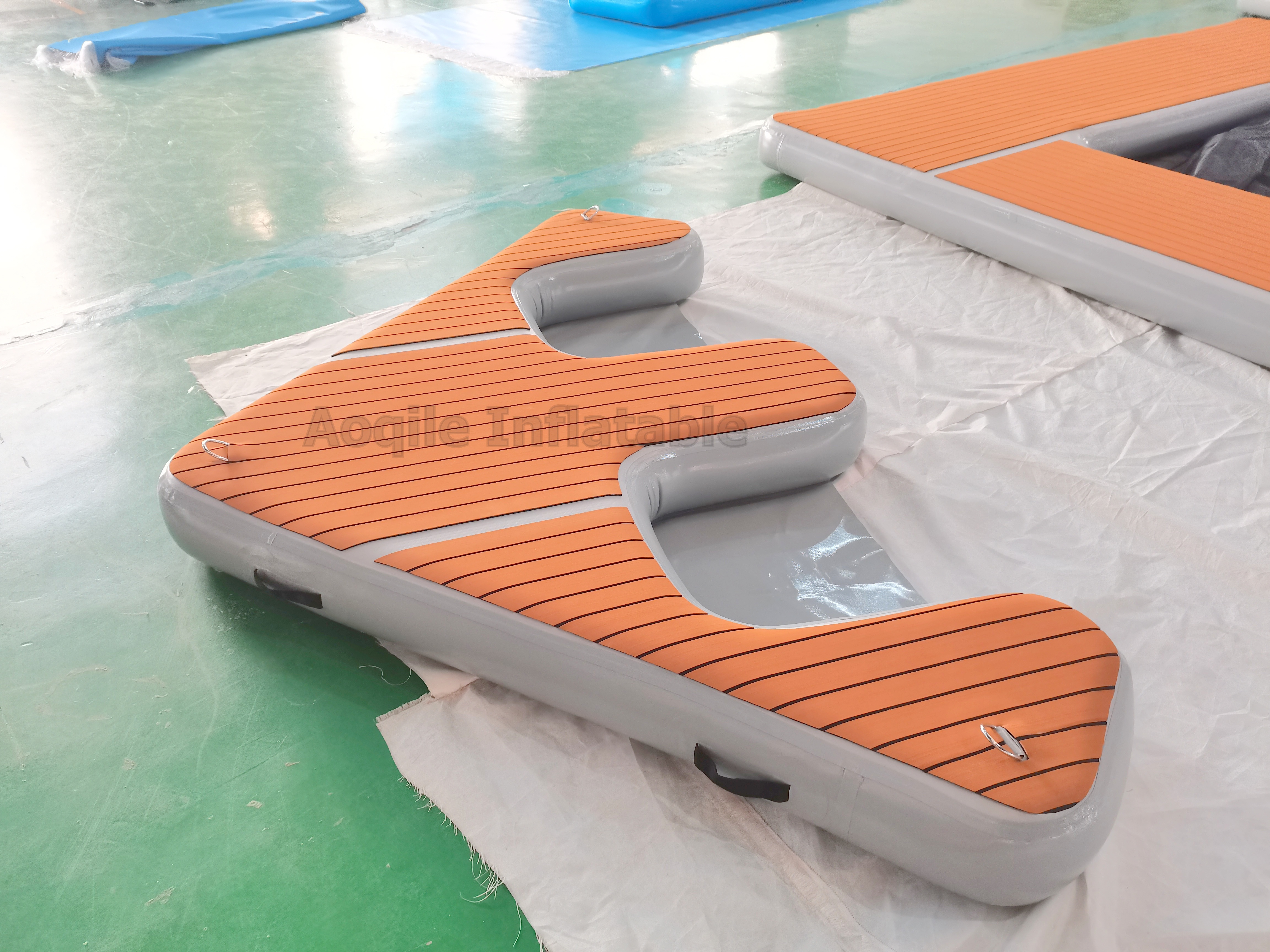 Inflatable Floating Island Water Floating Platform Inflatable Yacht Pool Dock Float For Sale