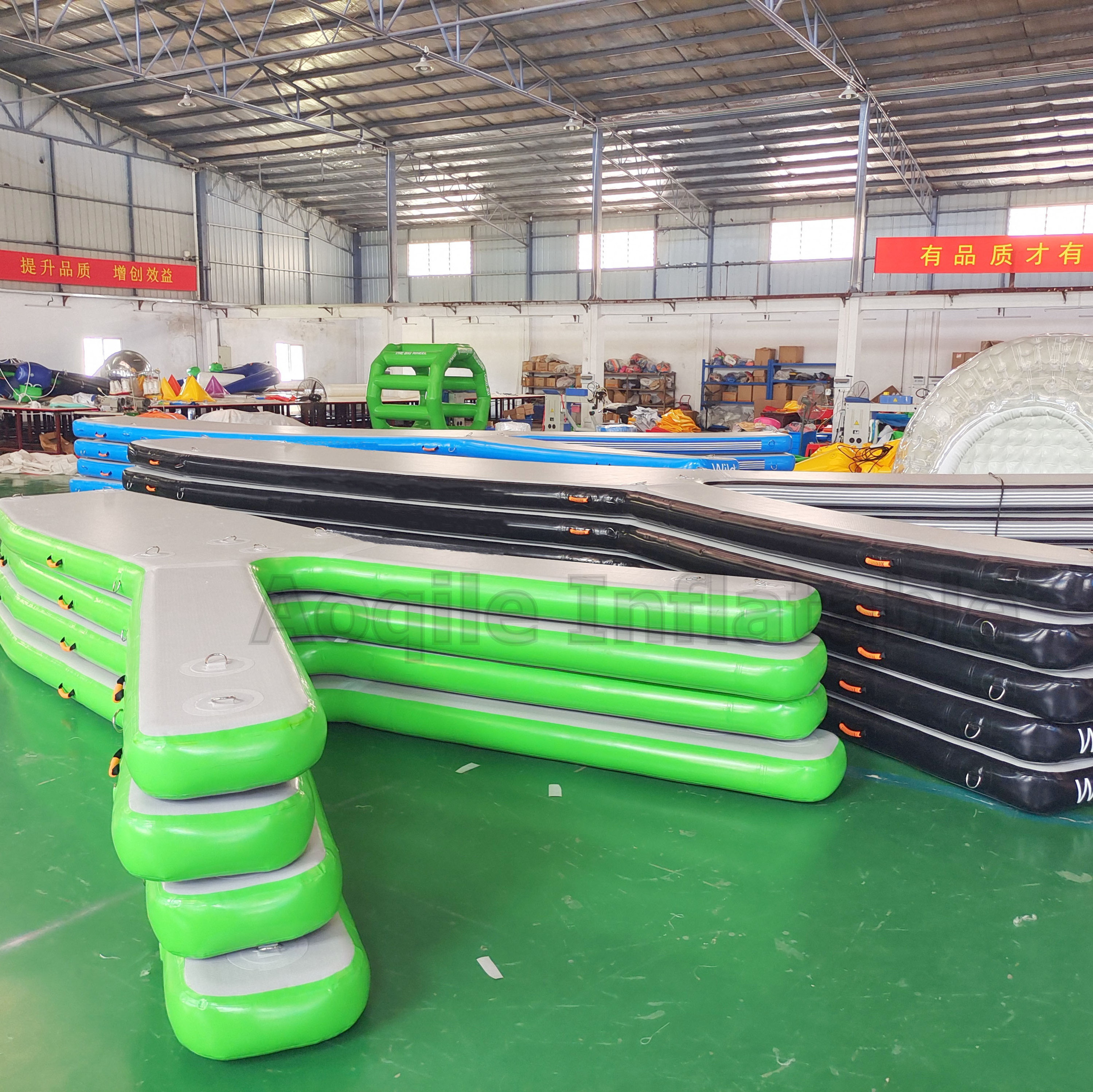 Factory Wholesales Drop Stitch Material Floating Pontoon boat Jet Ski Platform, inflatable floating jetski dock