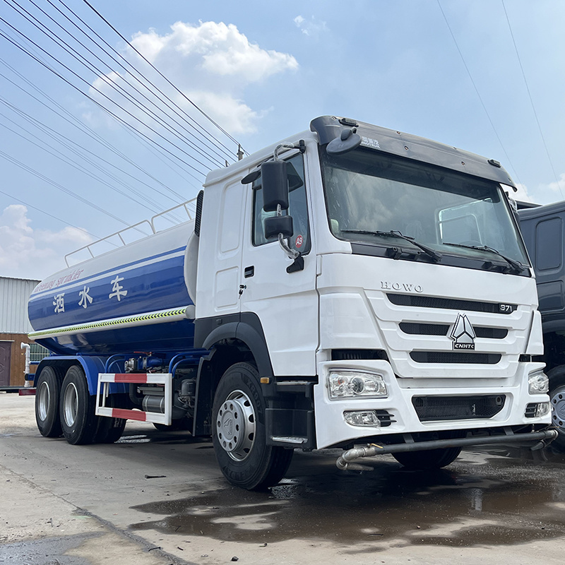 Heavy water truck good condition low price 6x4 375hp sinotruck howo water sprinkler truck for sale