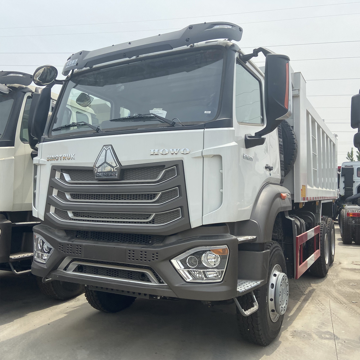 brand new howo dump truck 6x4 8x4 howo tipper truck 400 price