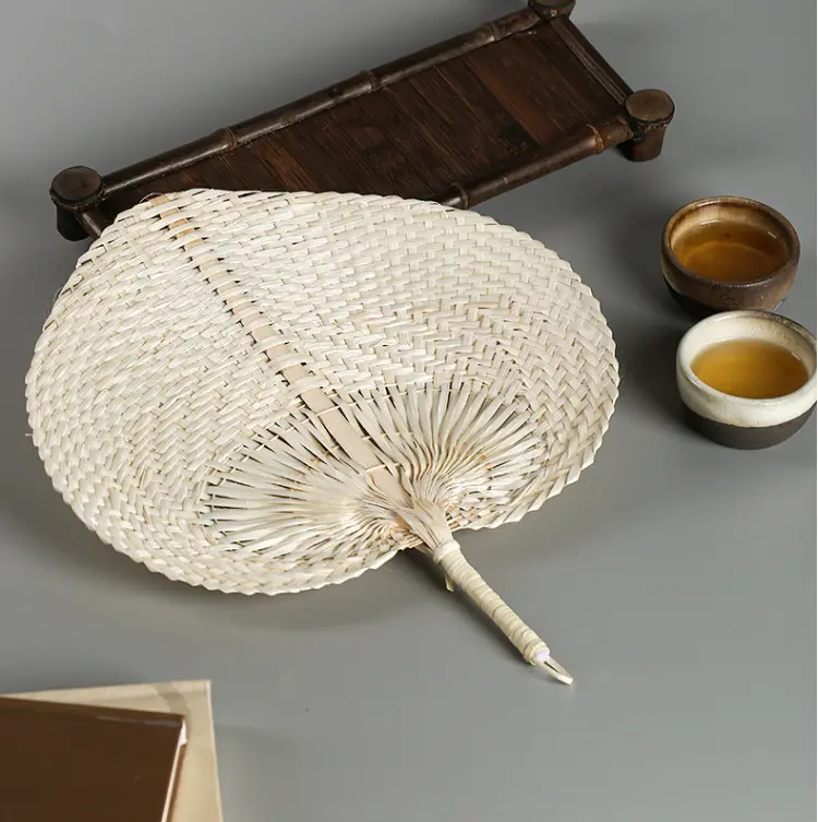 Viet Nam Bamboo Craft Weave Hand Fan Heart/ Handwoven Personalized Palm Hand Fans Rattan Raff