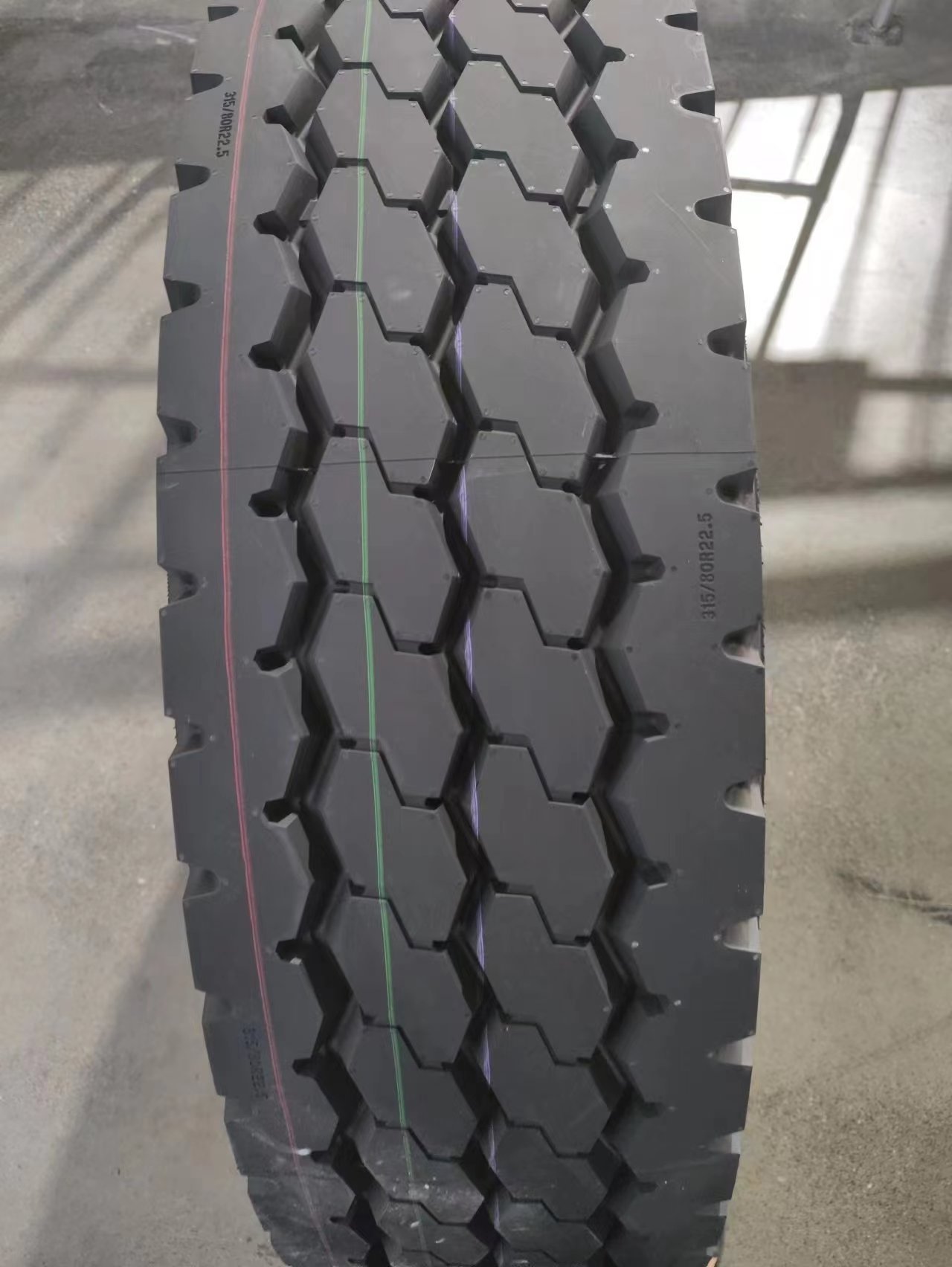 Manufactures in china 11R22 5 11R24 5 315 80R22 5 295 80R22 5 cheap price tyres tire new brand